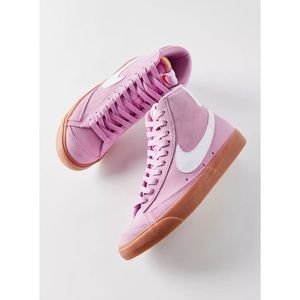 Nike Blazer Pink Suede